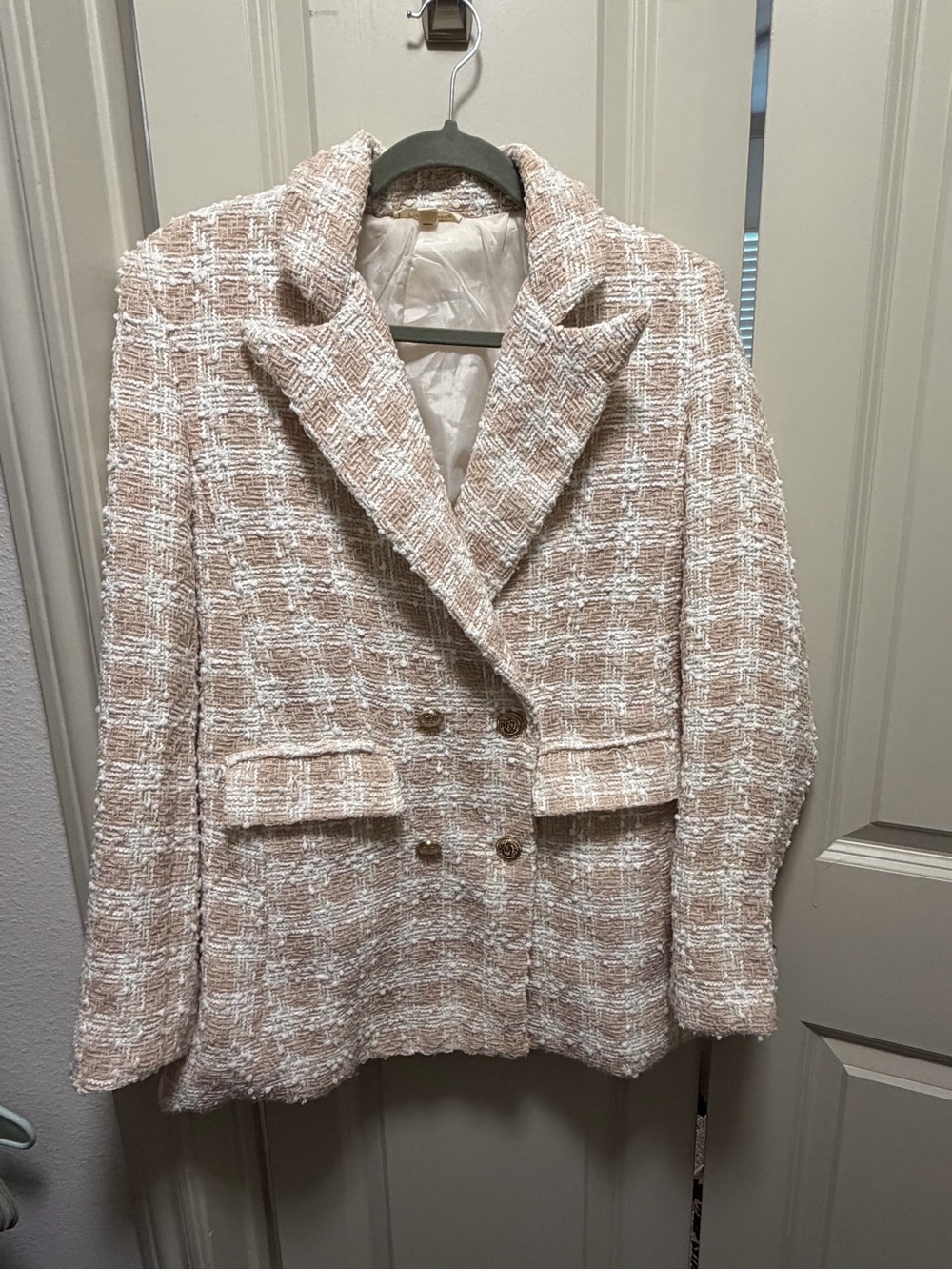 Pink Ripple: Double-Breasted Tweed Blazer in Blush and Cream